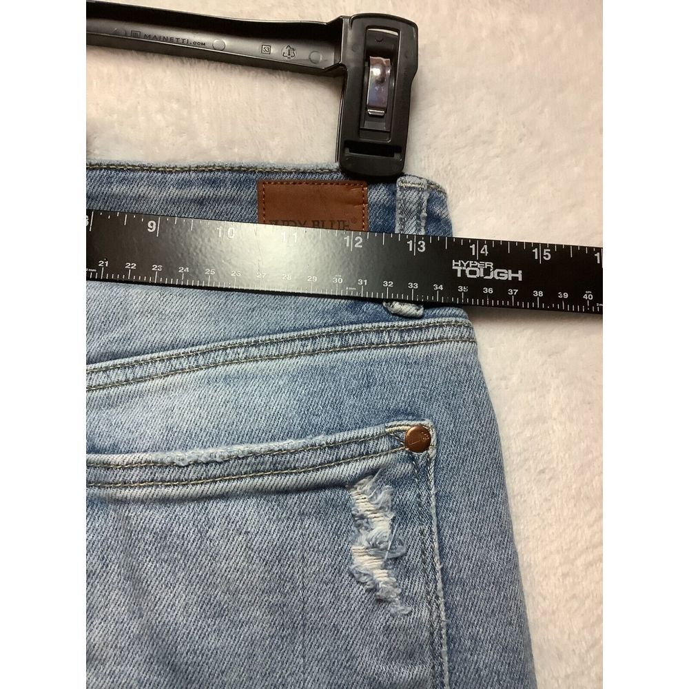 Judy Blue Classic Light Blue Straight Jeans - Picture 8 of 11